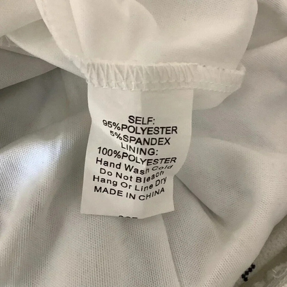 Striped off the shoulder romper (Preowned) - Picture 4 of 4